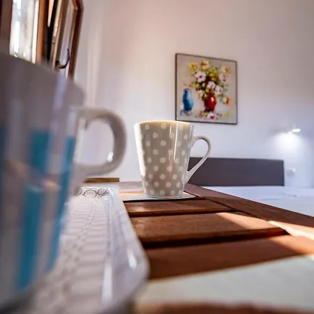 Andrea San Lorenzo Apartment *