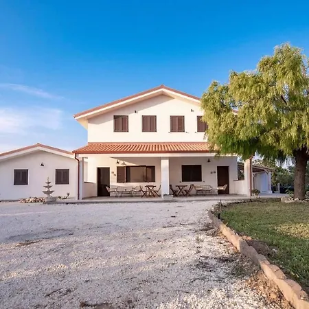 Andrea San Lorenzo * Noto